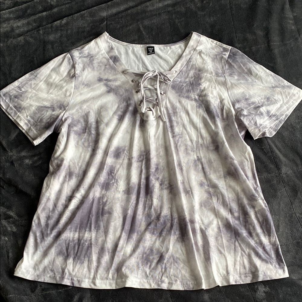Women's Tie Dyed Short Sleeved Top White & Gray Plus Size 1XL